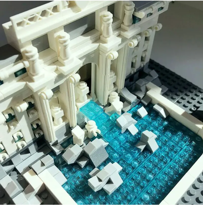 Riproduzione della Fontana di Trevi compatibile LEGO